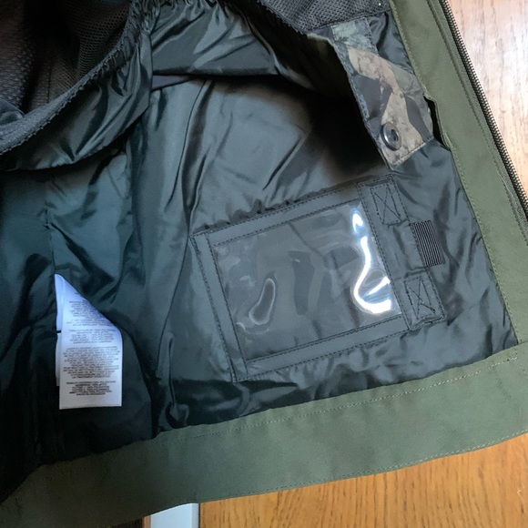 *SOLD* Dakine Parsons Gore-Tex Insulated Jacket - Picture 11 of 15